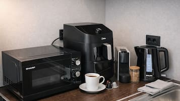 Bollitore elettrico, seggiolone