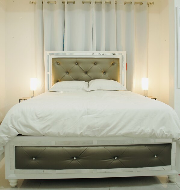 1 bedroom, desk, iron/ironing board, free WiFi