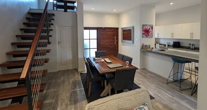 Charming 2-bedroom apartment with WiFi, fitness gym in amazing Victoria Falls