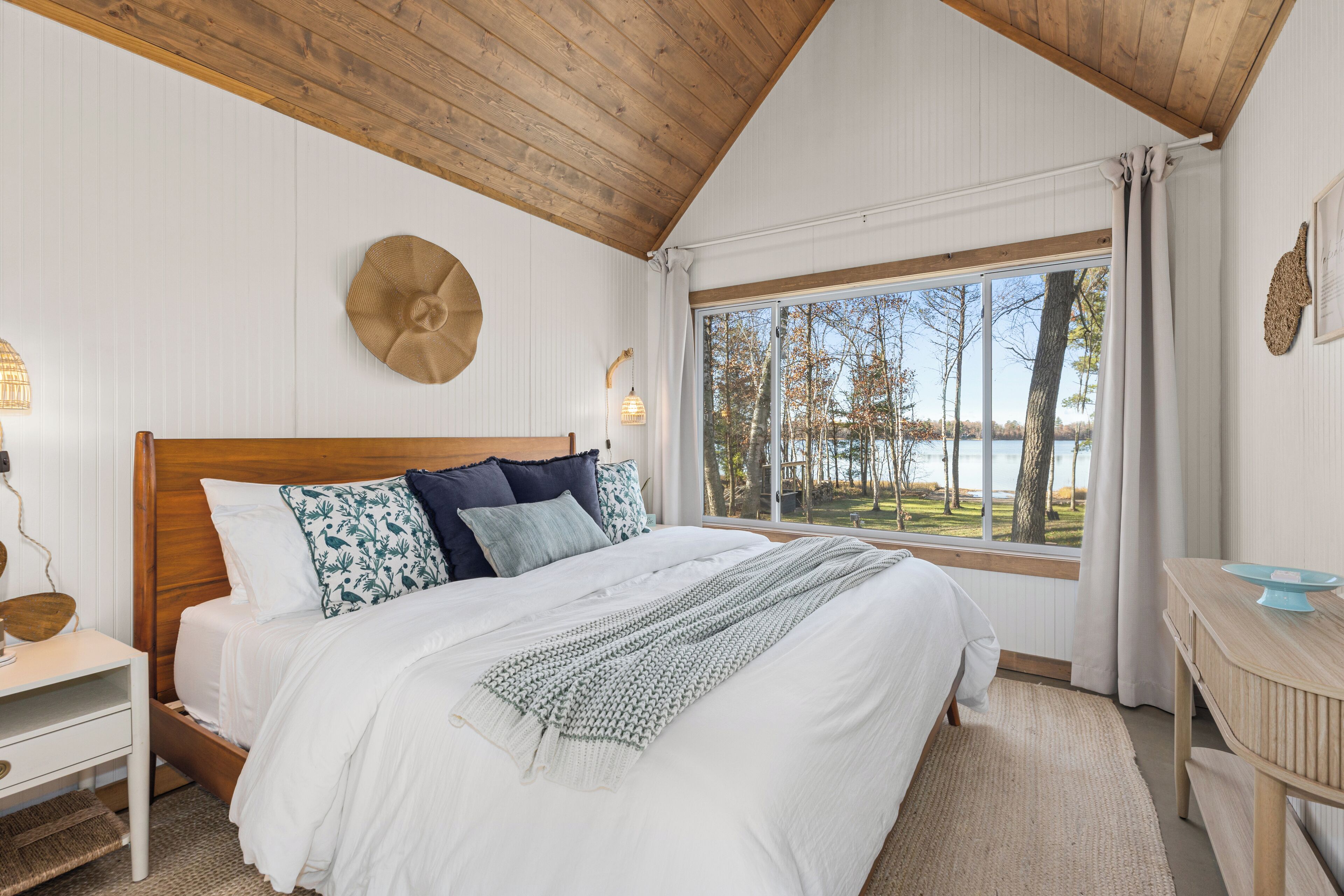 2 多间卧室、熨斗/熨衣板、免费 WiFi、床单