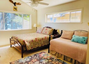 1 bedroom, free WiFi, bed sheets