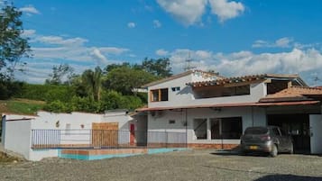 Fachada del alojamiento