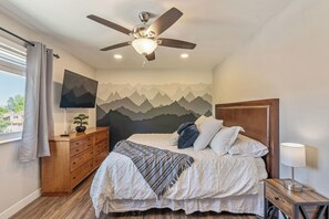 4 slaapkamers, een strijkplank/strijkijzer, wifi, beddengoed