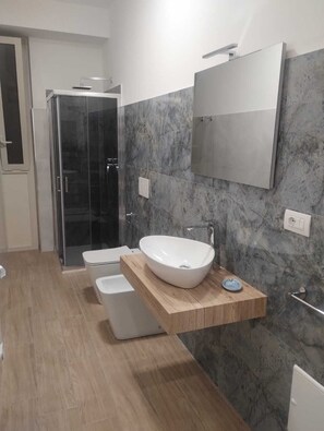 Bathroom - Live & Love Catania (Catania)