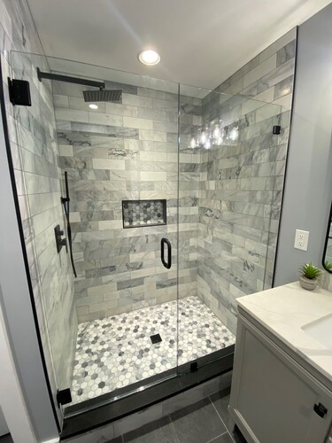 Lakeshore Living- studio apartment
