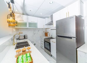 Fridge, microwave, oven, stovetop