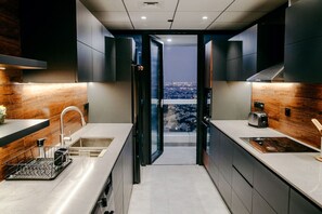 Fridge, microwave, oven, stovetop