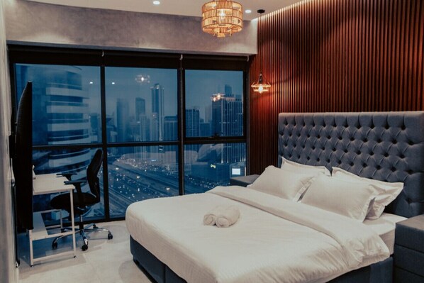 Desk, iron/ironing board, travel cot, WiFi