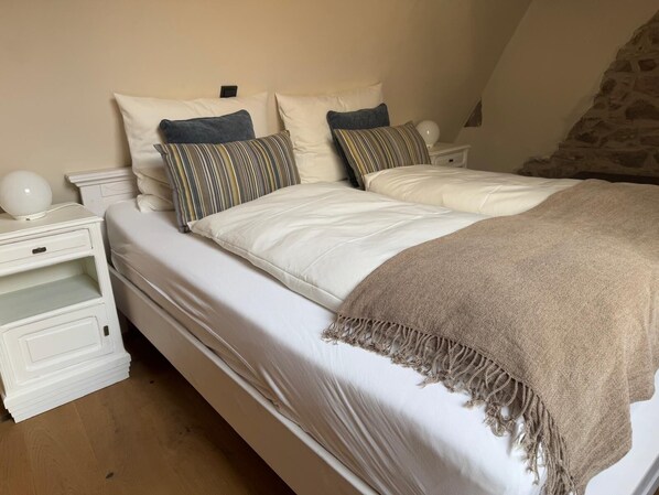 2 slaapkamers, een kluis op de kamer, wifi, beddengoed