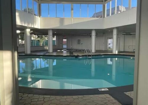 Charming 2 bdrm beachside condo with amenities galore at Gulf Shores Plantation
