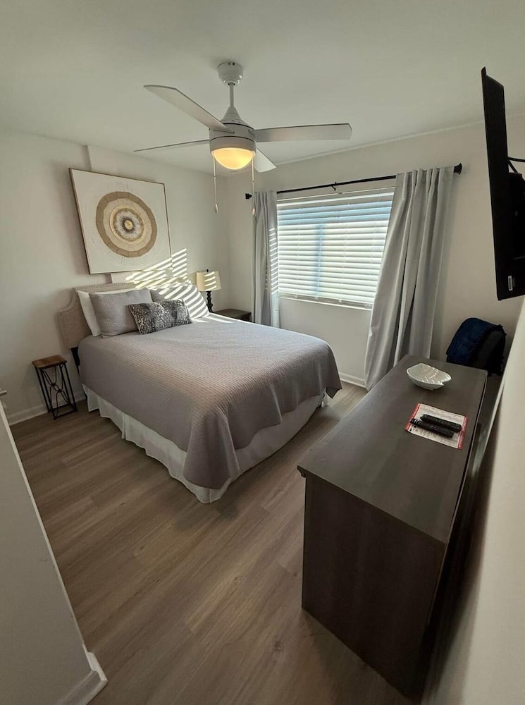 Image showcasing Charming 2 bdrm beachside condo with amenities galore at Gulf Shores ...