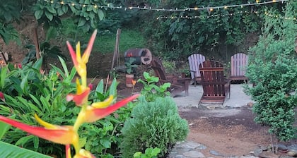 Tayrona Farmhouse sleep-15 ac Breakfast incl.