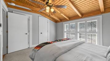 4 bedrooms, free WiFi, bed sheets