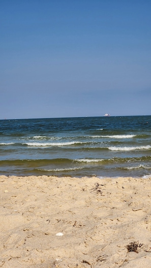 Solstolar och strandhanddukar