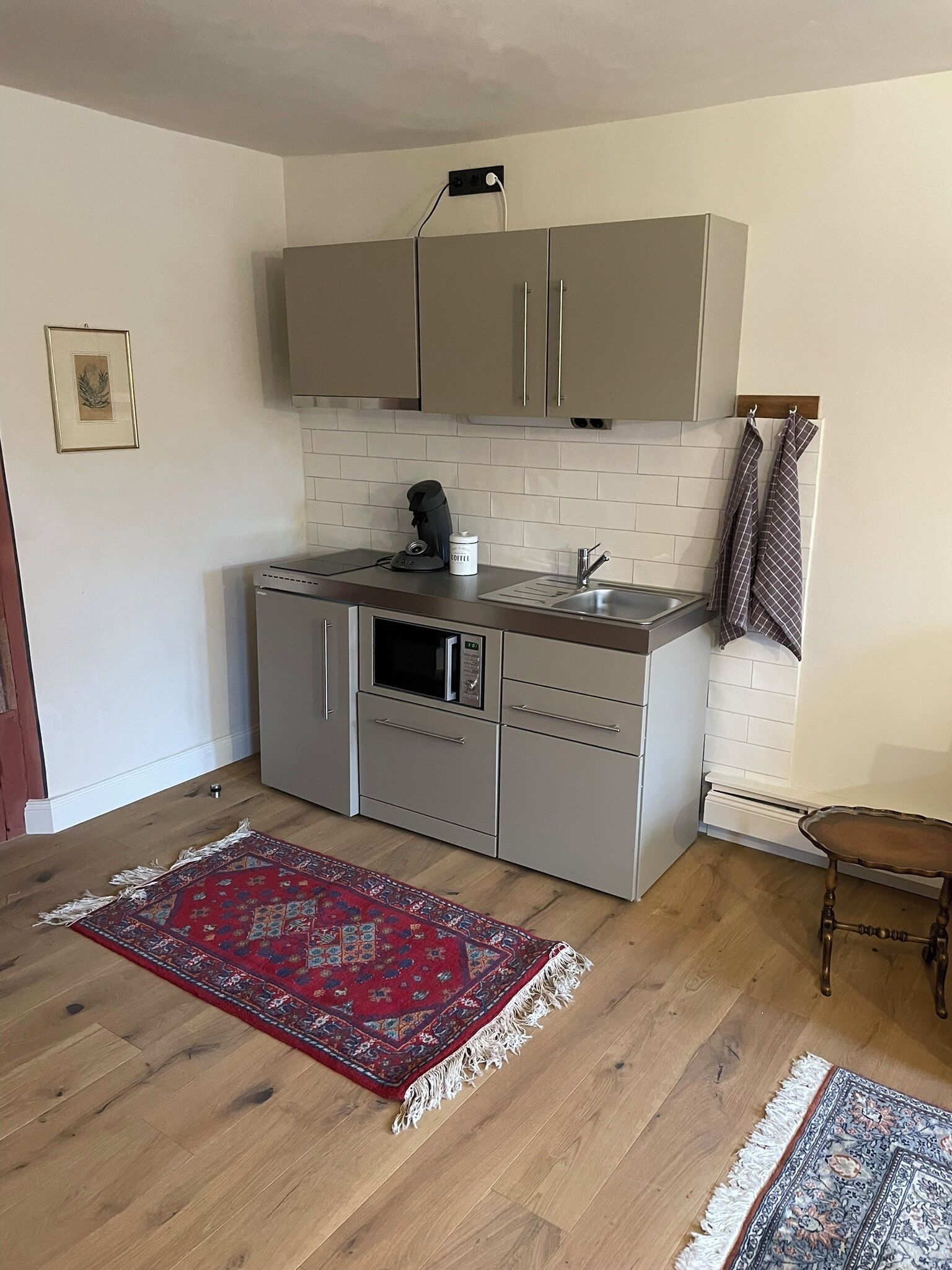 Microondas, parrilla de estufa y lavavajillas 