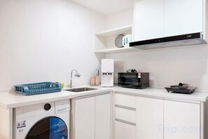 Unclassified image, 2 of 15, button - Restful Respite Tanjung Aru Inifnity Pool 2BR (Kota Kinabalu)