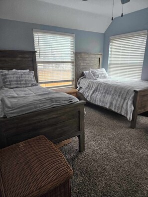 3 bedrooms, WiFi, bed sheets