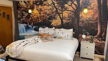 客房內保險箱、遮光布/窗簾、免費無線上網、床單