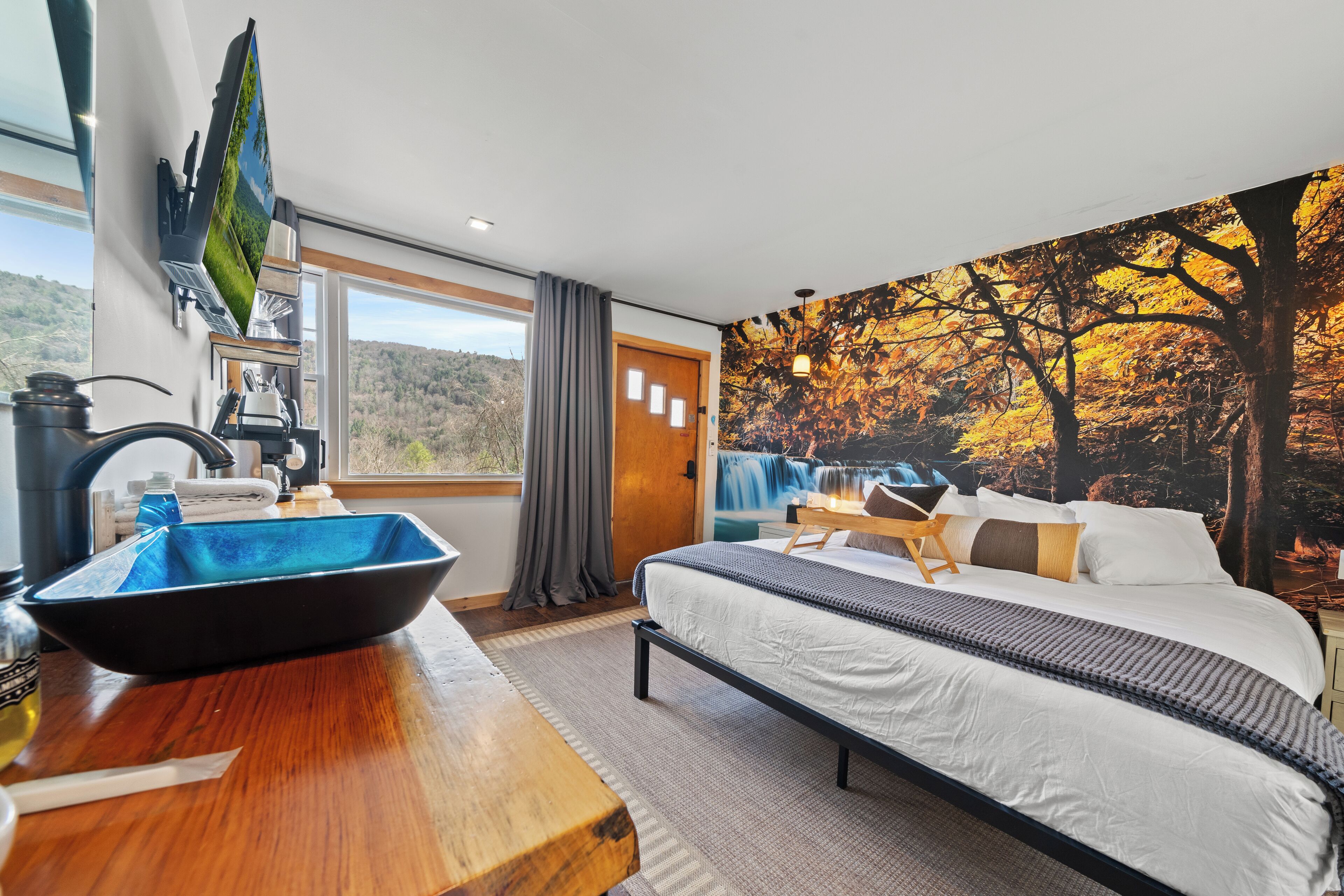 Kamer, 1 kingsize bed | Een kluis op de kamer, individueel gedecoreerd, individueel gemeubileerd