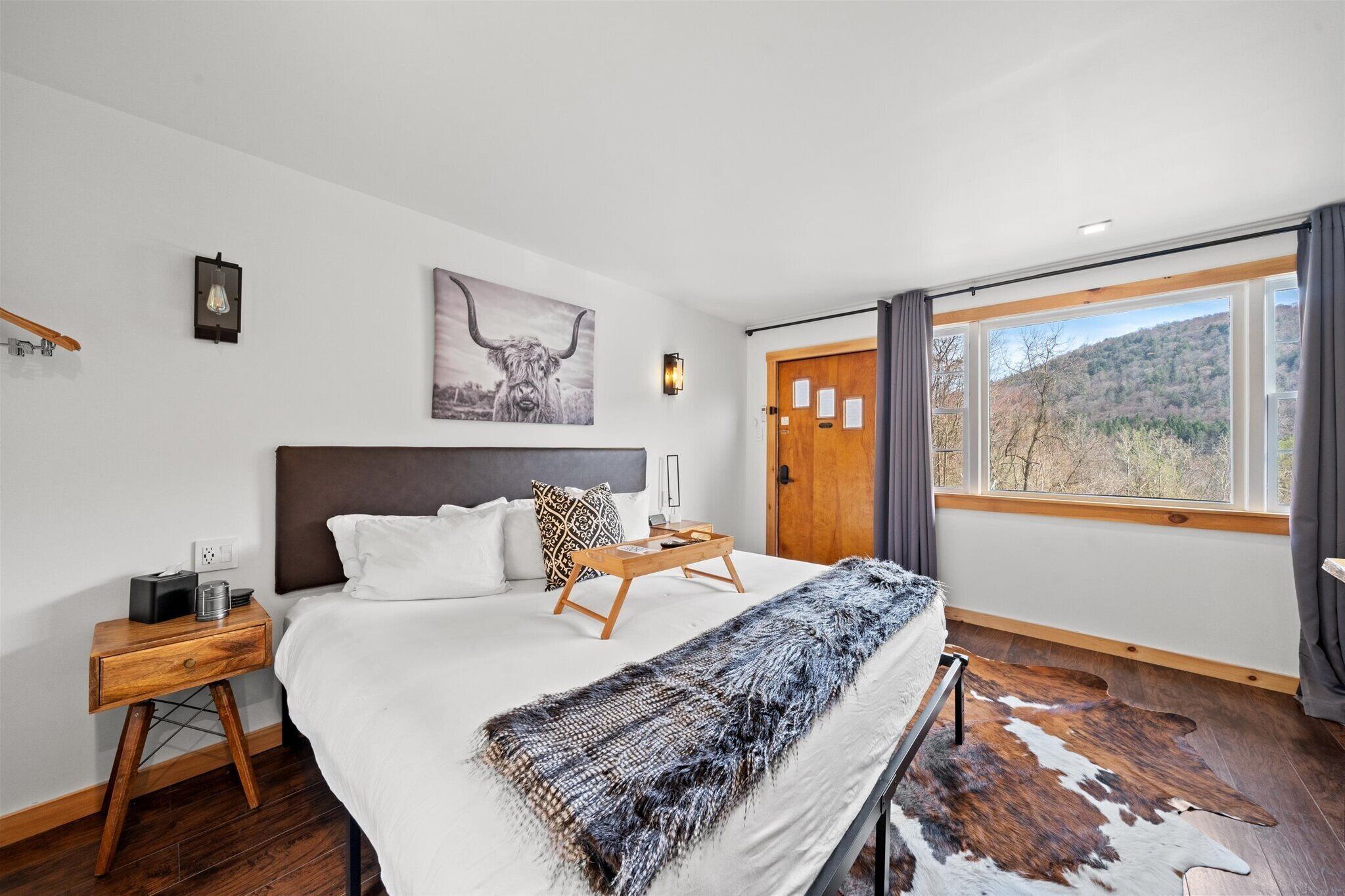 Caja de seguridad en la habitación y decoración personalizada 