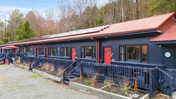Cabin, Multiple Bedrooms