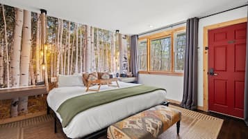 Zimmer, 1 King-Bett | Zimmersafe, individuell dekoriert, individuell eingerichtet