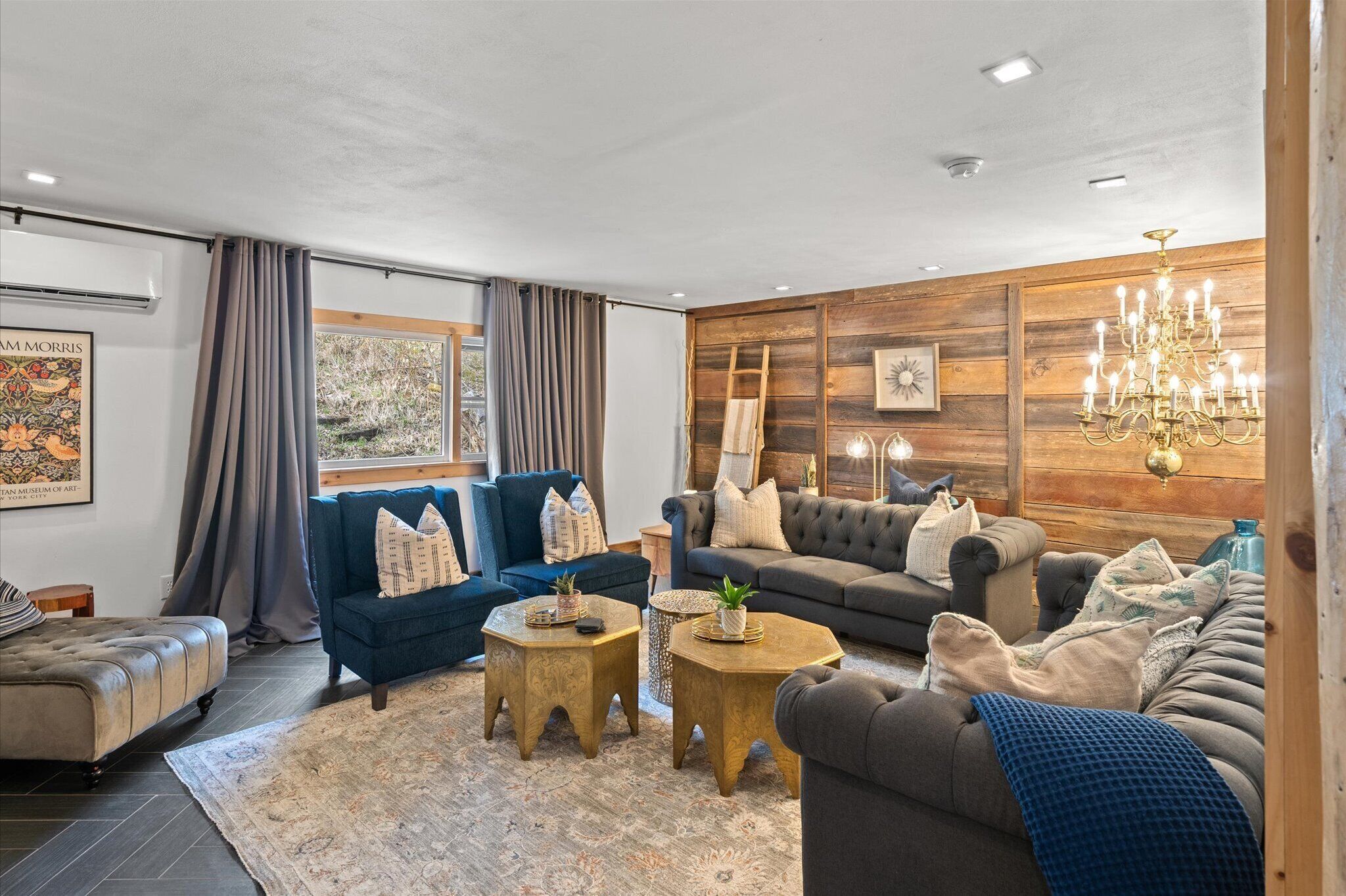 Cabana, vários quartos | Parte interna