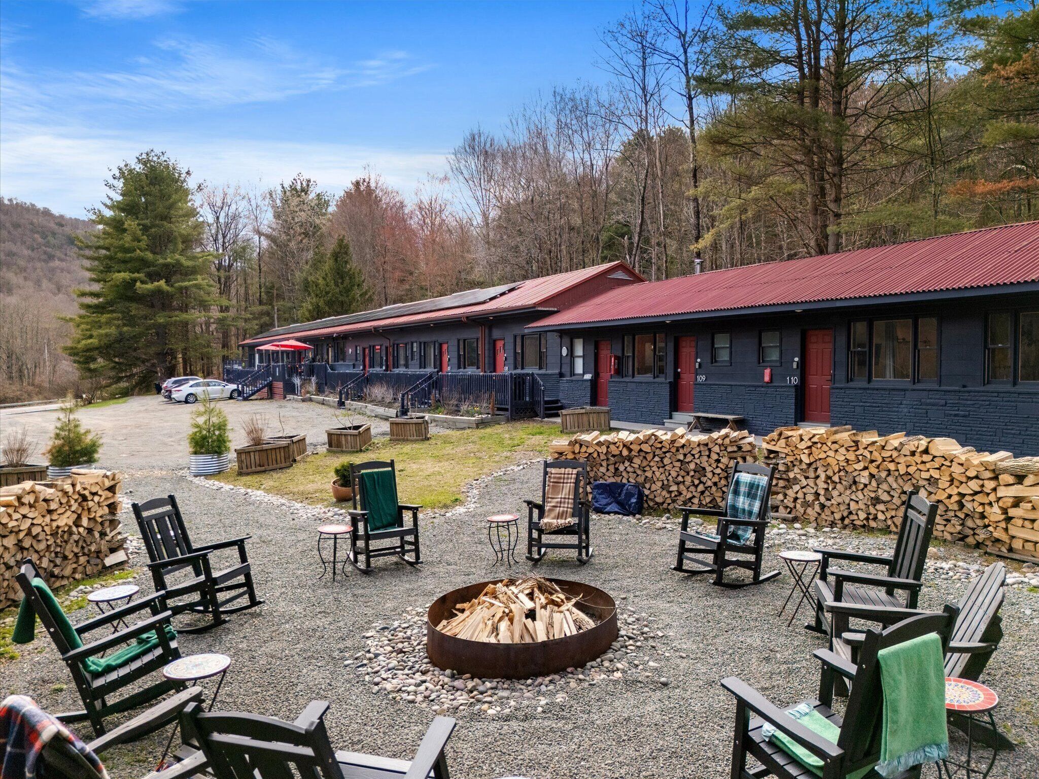 Caja de seguridad en la habitación y decoración personalizada 