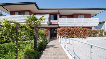 Apartment, Smoking | 2 bedrooms