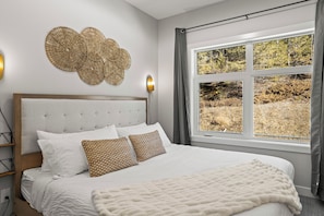 2 habitaciones, tabla de planchar con plancha, wifi y ropa de cama