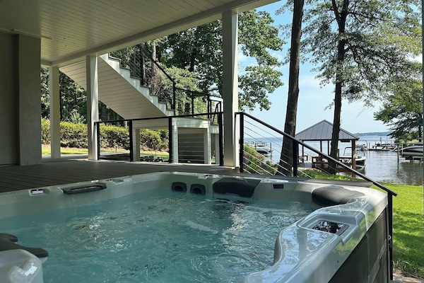 屋外スパ浴槽