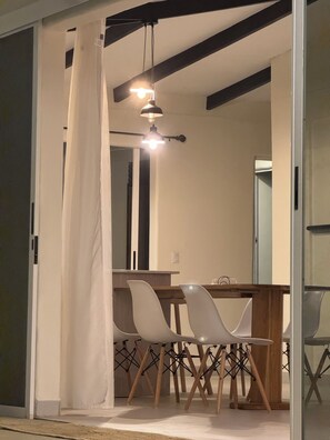 تناول الطعام