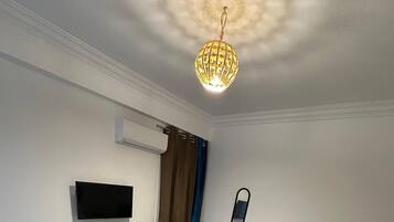 2 dormitorios, tabla de planchar con plancha, wifi y ropa de cama