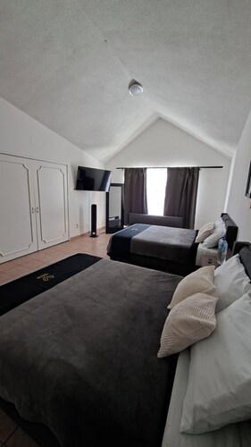 Venator House Boutique 113