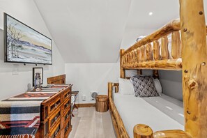 6 Schlafzimmer, Bügeleisen/Bügelbrett, WLAN, Bettwäsche