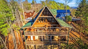 Exterior - Spacious Cabin|Private Hot Tub|Views|Near GSMNP! (Townsend)