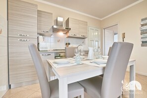 7 bedrooms