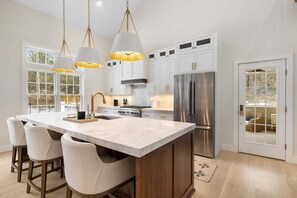 Fridge, microwave, oven, stovetop - Hydrangea Hideaway: 236-O Luxurious Orleans Estate w/Pool, Cabana, Game Room, and Stunning Finishes (Orleans)