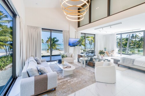 Luxurious 9-bedroom villa with private beach, fitness room in Cap Cana