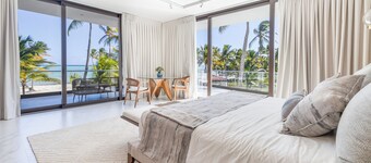 Luxurious 9-bedroom villa with private beach, fitness room in Cap Cana