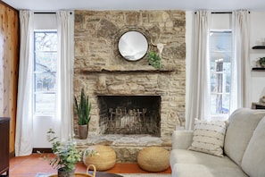 TV connectée, cheminée