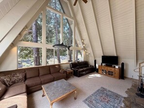 Téléviseur connecté, foyer