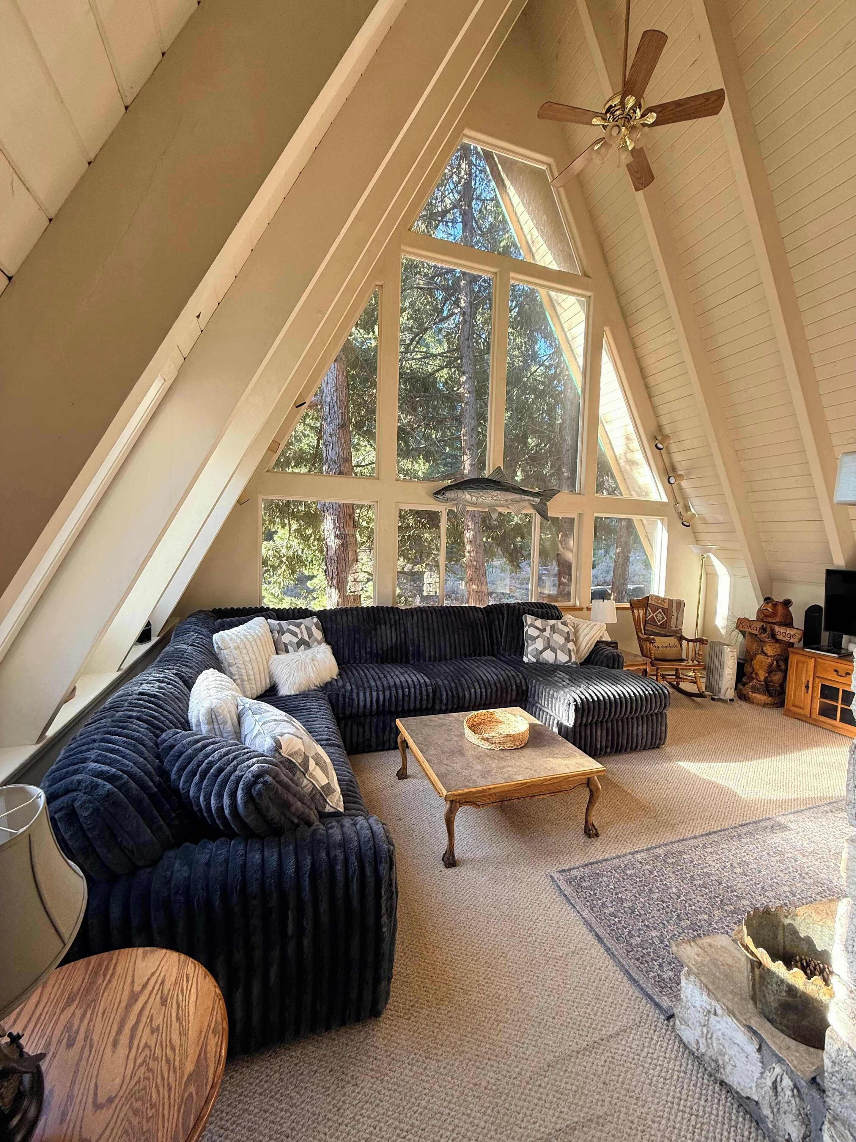 Smart TV, fireplace, offices