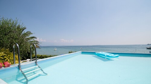 Villa Lydia in Padenghe sul Garda