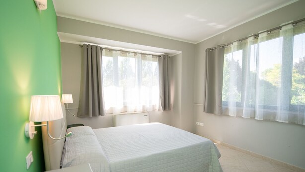 Apartment - Luxury Martina Appartamenti-1-margherita (Moniga del Garda)