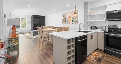 Peaceful Condo with Stunning Mountain & Lake Views