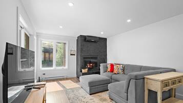 智能电视、壁炉