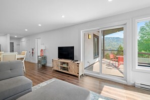 TV connectée, cheminée