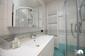 Apartment | 2 bedrooms - Il Cortiletto - Appartamento Lores (Manerba del Garda)