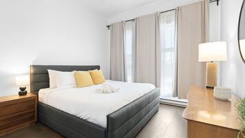 2 bedrooms, iron/ironing board, travel crib, free WiFi